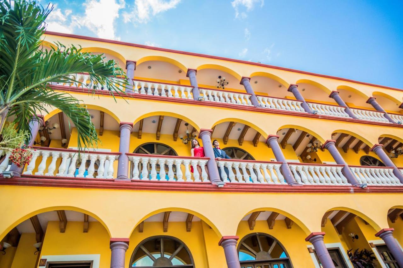 Hotel Tutul-Ha Escárcega エクステリア 写真